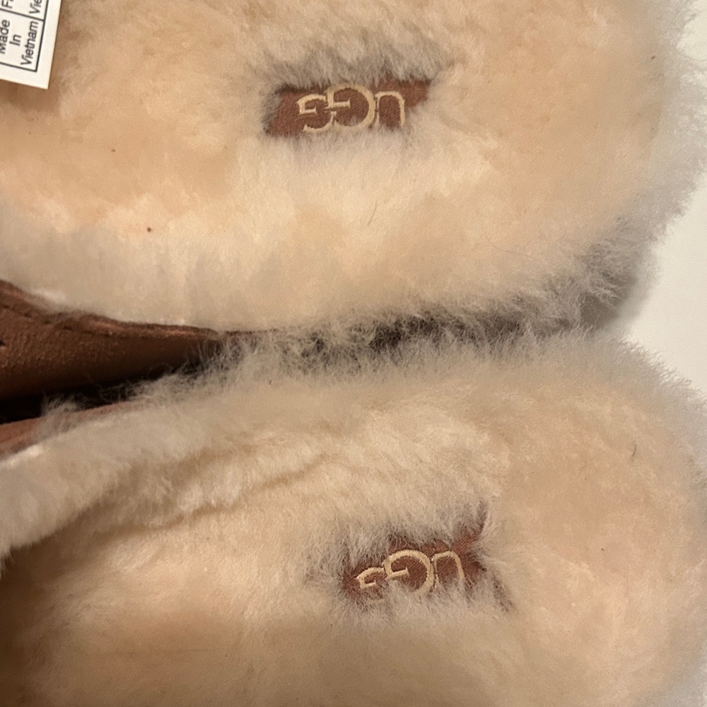 UGG Women’s Greenport Slide - Tan - Picture 8 of 10